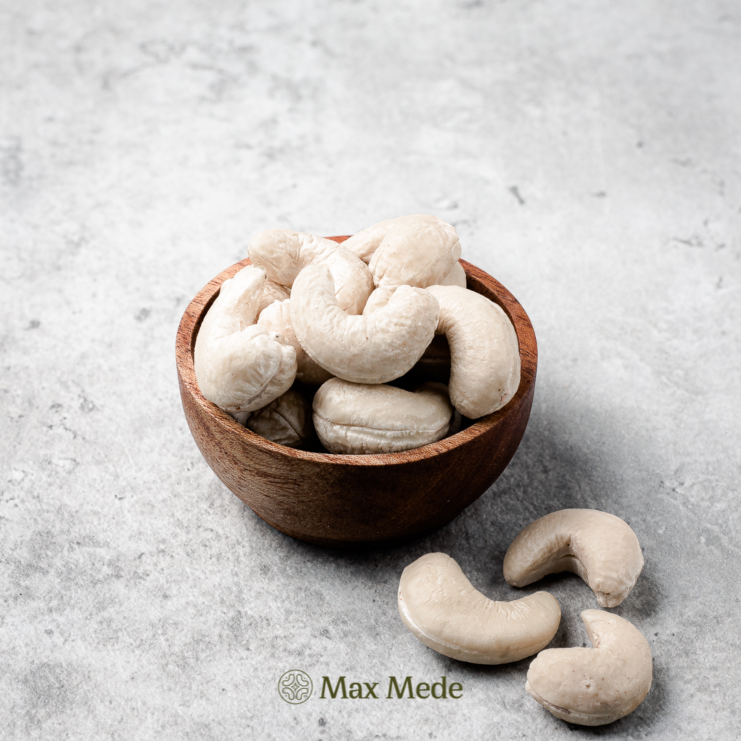  Kacang Mede Mentah Utuh PREMIUM Grade - 1 KG (Raw Cashew Nuts)-2